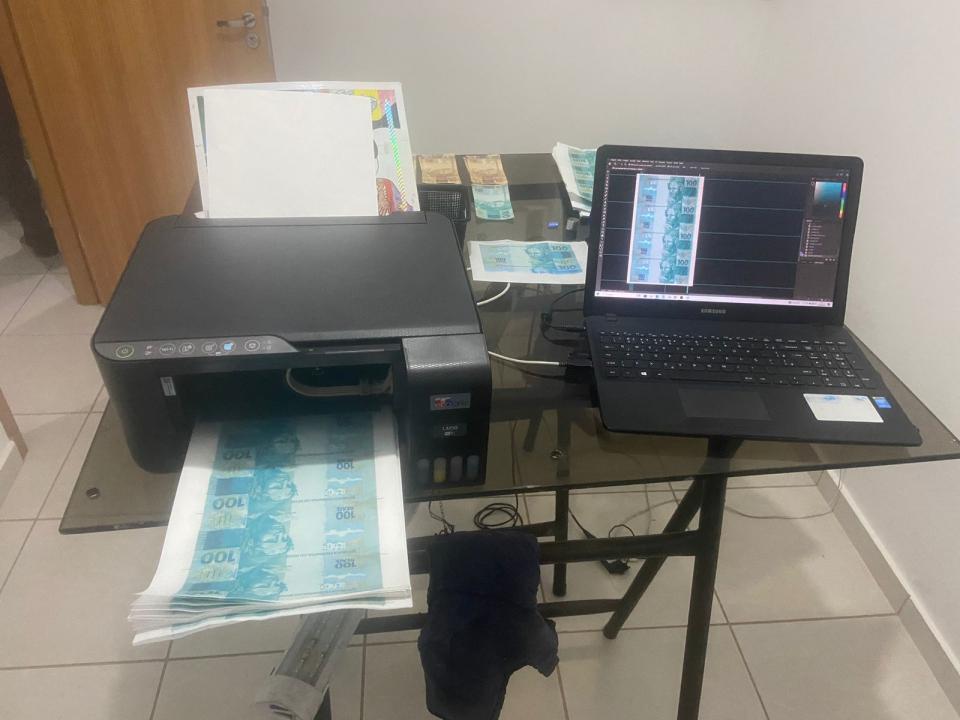 Foto 3 de 4 — Força Tática prende casal acusado de fabricar dinheiro falso na região de Araraquara